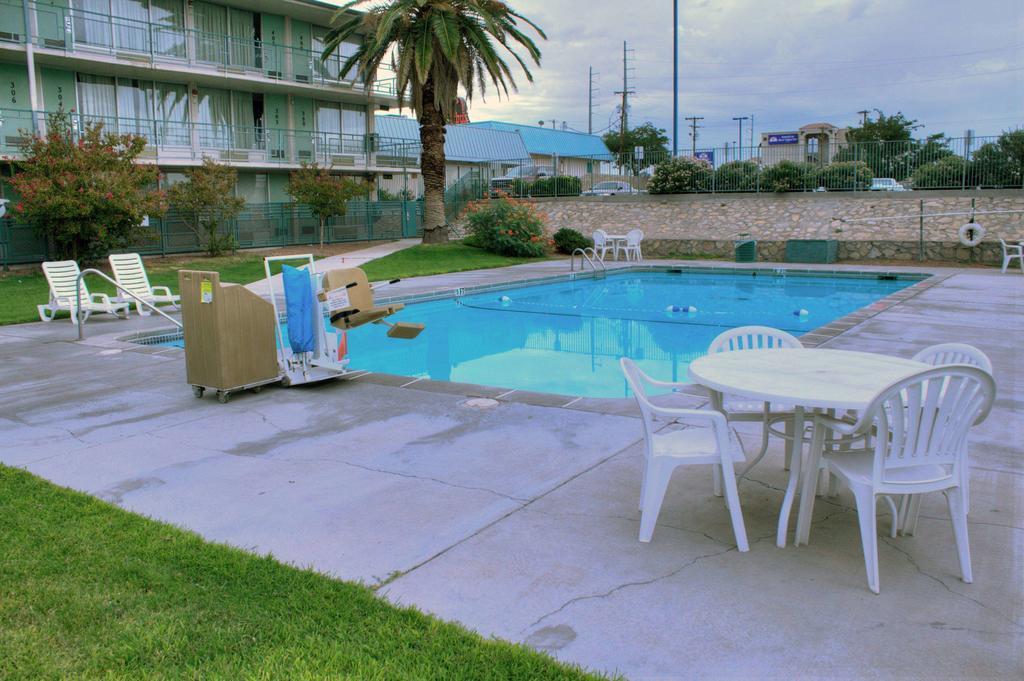 Vagabond Inn El Paso Kültér fotó
