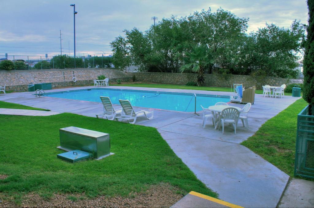 Vagabond Inn El Paso Kültér fotó